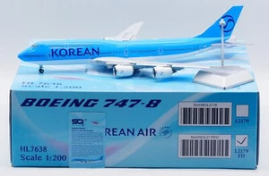 Modelo de avión fundido a presión SQ Wings 1:200 Korean Air Boeing B747-8 HL7638 aletas hacia abajo - Imagen 1 de 16