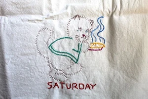 Asciugapiatti gattino sabato ricamo a mano vintage anni 40 panna cotone occhio di uccellino - Foto 1 di 2