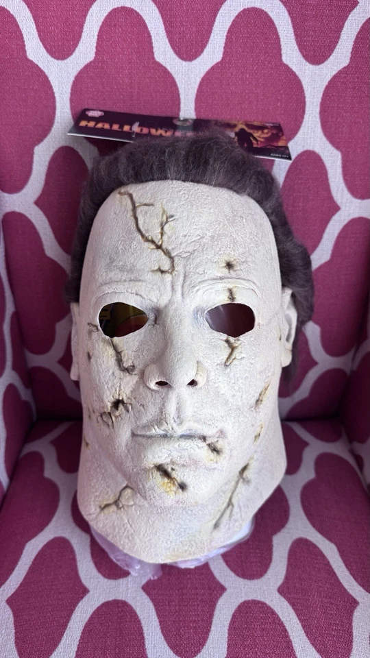 Rob Zombie's Halloween 2007 Michael Myers Mask Trick Or Treat Studios Tagged - Image 1 of 4