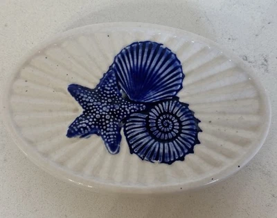 Jabonera o baratija diseño cáscara de mar cerámica Foto 1 de 4