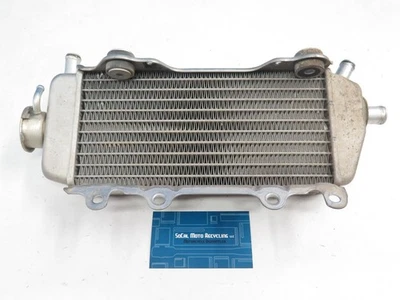 Radiador derecho Yamaha YZ125 2005-2024 OEM (lado de stock YZ 125) Foto 1 de 4