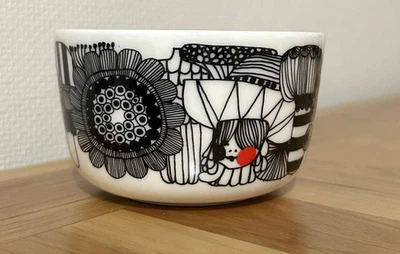 Marimekko Cuenco 250ml Negro Blanco Rojo Redondo Colección Seguimiento Japón Usado Foto 1 de 4