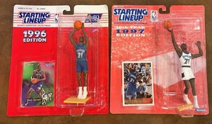 KEVIN GARNETT TIMBERWOLVES 1996 & 1997 STARTING LINEUP BASKETBALL NIB - Picture 1 of 2