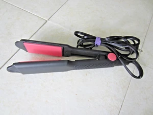 Remington Breit 1,5" Keramikplatte Glätteisen Haarglätter S1322 - Bild 1 von 3