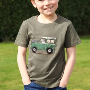 British Country Collection Offroader & Dogs Childrens T-Shirt - Picture 1 of 2