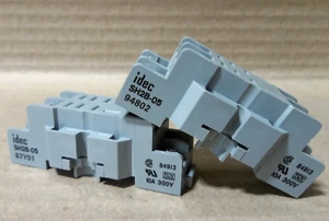 LOT OF 2 NEW IDEC SH2B-05 SERIES RELAY SOCKET BASE 8PIN 10A 300V SH2B05 97Y01 - Picture 1 of 5