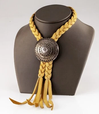 Preciosa corbata Bolo de cuero trenzado con placa de plata de ley de 30" Foto 1 de 3