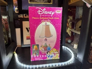 Disney Prinzessin verzaubertes Schloss 19" Lampe Aurora Glocke Aschenputtel Schneewittchen Neu im Karton - Bild 1 von 5