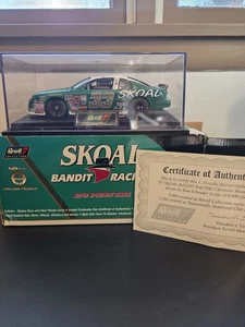 Revell Diecast 1:24 Scale 1997 Ken Schrader #33 Skoal Bandit Monte Carlo W/COA - Picture 1 of 12