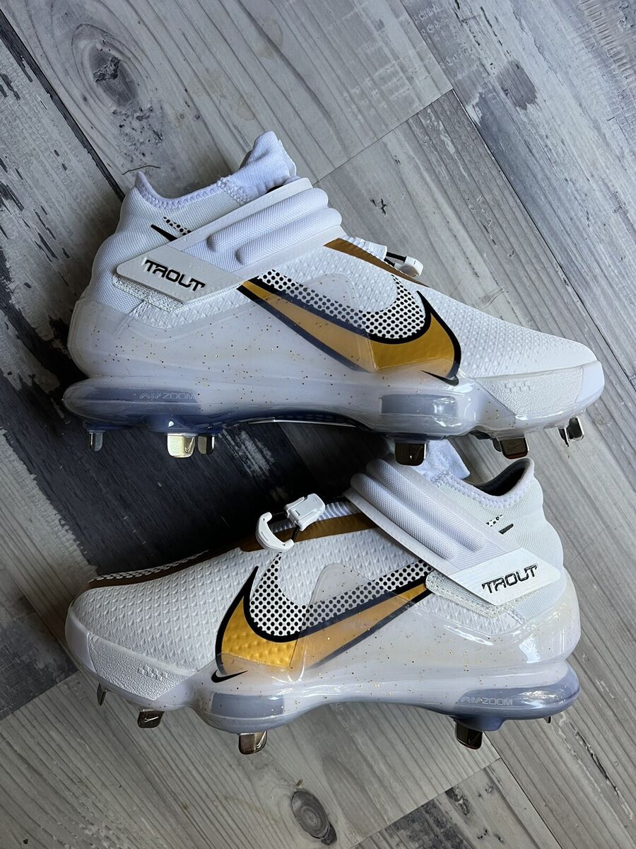 Nike Force Zoom Trout 7 Pro White Metallic Gold for Sale Nike Force Zoom Trout 7 Pro White Metallic Gold for Sale