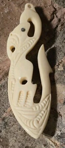 Anhänger geschnitzt unbekannt Drache Mermaidcore Schmuck Vintage - Bild 1 von 6