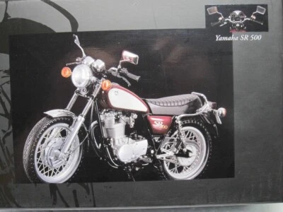 MINICHAMPS 1/12 Yamaha SR 500 Vermelho 1998 SR500 Classic Bike Series No.58 122163400 - Imagem 1 de 4
