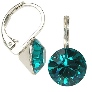 8 mm Ohrringe mit Swarovski Kristall in der Farbe Blauer Zirkon - Picture 1 of 1