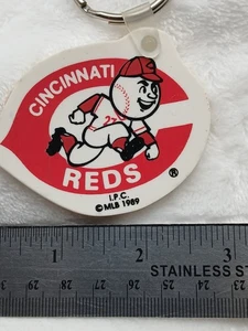 Cincinnati Reds MLB 1989 Baseball Mascot & Logo Detachable Keyring Vintage Rare - Picture 1 of 3