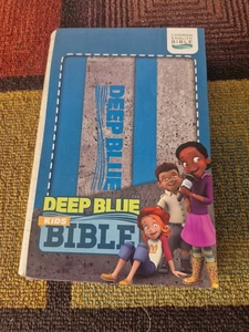 CEB Deep Blue Kids Bible Ocean Sail, Common English Bible, New Book - Imagen 1 de 7