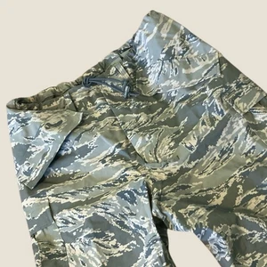 Pantalone multiuso mimetico ambientale medio-lungo fodera in Gore-Tex nuovo senza etichette - Foto 1 di 5