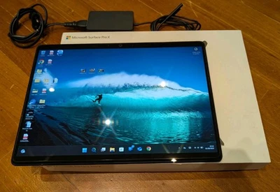 Microsoft Surface Pro X LTE 128GB 8GB RAM Windows 11+ Tastiera + Cover - Immagine 1 di 4