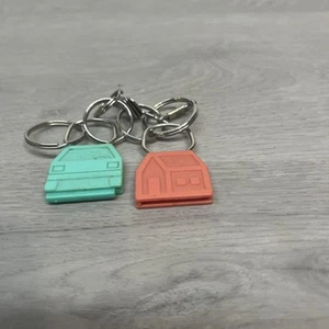Llaveros de conexión vintage uno representa un hogar el otro coche - Imagen 1 de 8