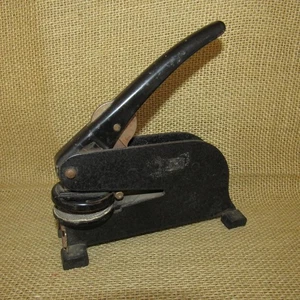 Vintage Desk Top Embosser Seal Press ~ South Dakota ~ Swenson's Split Rock Acres - Picture 1 of 5