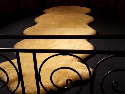 Real sheepskin bed fur sheepskin fur blanket couch pad underbed bed insert - Image 1 of 2