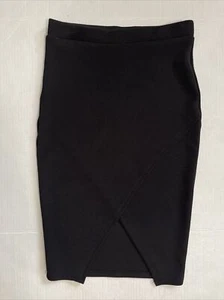 NEW KIRIOUS Junior Woman’s Knee Length Pencil Skirt Black sz Small - Picture 1 of 2