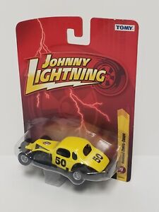 TOMY Johnny Lightning JL 23 Modified Chevy Coupe Yellow 1:64 New in Package