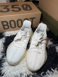 Size 10 - adidas Yeezy Boost 350 V2 Low Cream White / Triple White - Picture 1 of 12