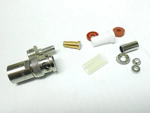 31P101-9 RADIO FREQUENCY CONNECTOR, 500 VOLTS/50 OHMS NEW OLD STOCK - Picture 1 of 4