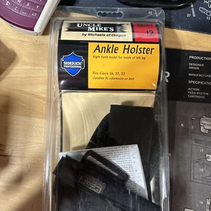 Uncle Mikes Nylon Ankle Holster Glock 26/27/33/9mm/.40 Cal #12 Right Black 88121 - Picture 1 of 5