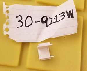 EPART0023 - AIM ELECTRONICS 30-9213W WHITE KEYSTONE BLANK FILLER INSERT NEW - Picture 1 of 4