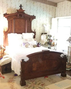 ANTIQUE c. 1880 AMERICAN VICTORIAN RENAISSANCE REVIVAL WALNUT & BURL BED - Picture 1 of 12