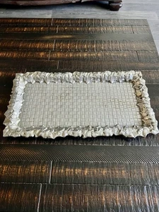 Wilton Armetale 17" rechteckiges Serviertablett strukturiertes Gitter USA Vintage - Bild 1 von 9