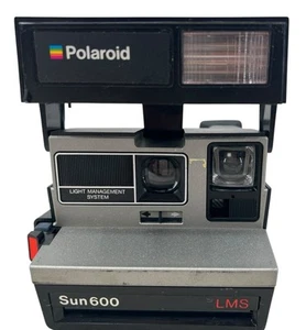 Macchina fotografica vintage Polaroid Sun 600 LMS pellicola istantanea con cinturino *TESTATA* - Foto 1 di 7