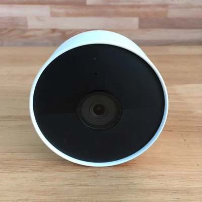 Беспроводная камера видеонаблюдения Google Nest Cam внутренняя/наружная (только камера) - Изображение 1 из 4