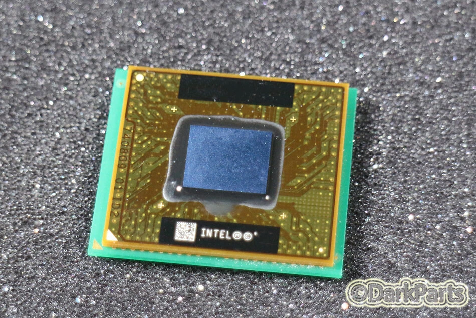 INTEL SL4AE Mobile Celeron 650MHz Processor CPU - Image 1 of 1