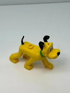 Lego Pluto Minifigur Hund, Disney mit hellgrünem Halsband, roter Zunge - Bild 1 von 1