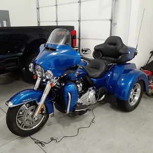 2024 Harley-Davidson FLHTCUTG - Tri Glide® Ultra - Picture 1 of 9