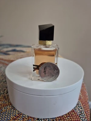 Yves Saint Laurent Libre Flor y Llamas Para Mujer EDP Sin Spray Talla de Viaje ¡Nuevo! Foto 1 de 4