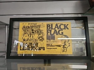 Vintage schwarze FLAGGE HANDFLYER Show Poster Fleischpuppen 80er - Bild 1 von 3