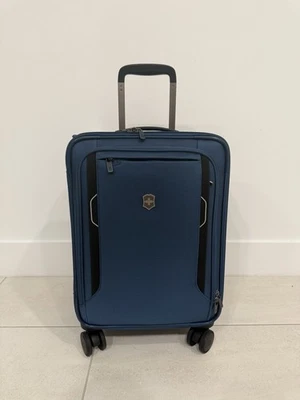 VICTORINOX WERKS 6.0 CARRY ON COLOR BLUE SOFTSIDE SUITCASE - Image 1 of 4