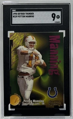 Peyton Manning 新秀 SGC 9 - 1998 Skybox Thunder - 小马队,田纳西州,野马队,名人堂 — 第 1/4 张图片