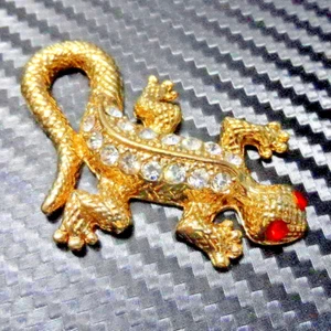 Car Badge Gecko Gecco Gold Metal 6cm Crystal Diamond  Motorcycle Emblem Sticker - Foto 1 di 9