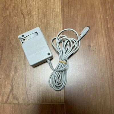 Nintendo Official OEM WAP-002 3DS XL 3DS AC Adapter Charger Power Supply Cable - Image 1 of 3