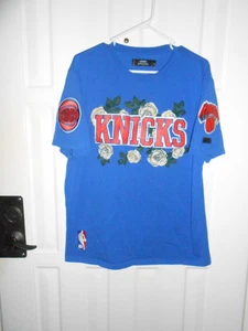 Pro Standard NBA New York Knicks Blue T Shirt GREAT Rose Graphics Patches Large - Picture 1 of 5