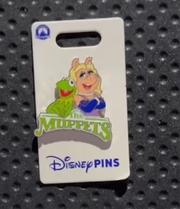 Prendedor original 2025 Disney Parks The Muppets Logo Kermit The Frog & Miss Piggy - Imagen 1 de 1