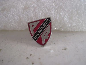 19 ?? Bus Boys Cloisonne Pin     - Bild 1 von 3