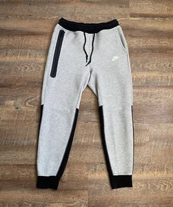 Nike Tech Fleece Jogger Sweatpants Colorblock Panel Mens Medium 32-34 Gray Black - Picture 1 of 9