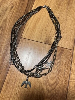 Collar vintage de 6 cadenas negro, dorado, plateado, latón con dije de pájaros dijes únicos Foto 1 de 4