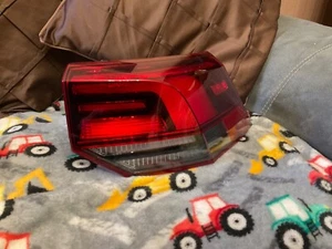 vw golf mk8 drivers rear outer light 2022. 5ho 945 096 c - Picture 1 of 4