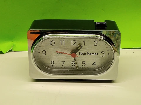 c1970 Seth Thomas Security Alarm Travel Clock 4"x 2" Silver works great Cover